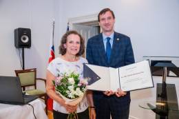 Gabriela Múcsková si prebrala Čestnú plaketu SAV