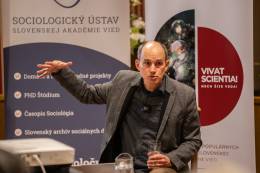 Slovensko sa pre mnohých ľudí z Ukrajiny stalo novým...