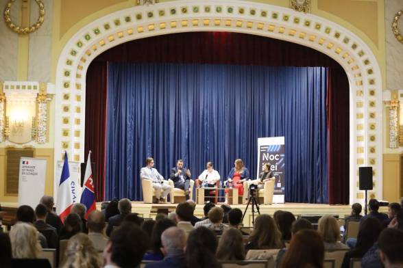 Ústav informatiky SAV na Noci ideí